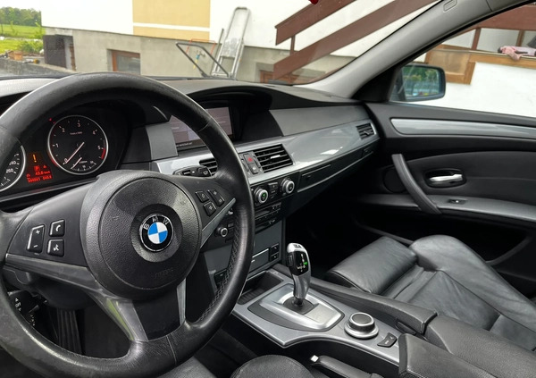 BMW Seria 5 cena 27990 przebieg: 394500, rok produkcji 2007 z Goniądz małe 154